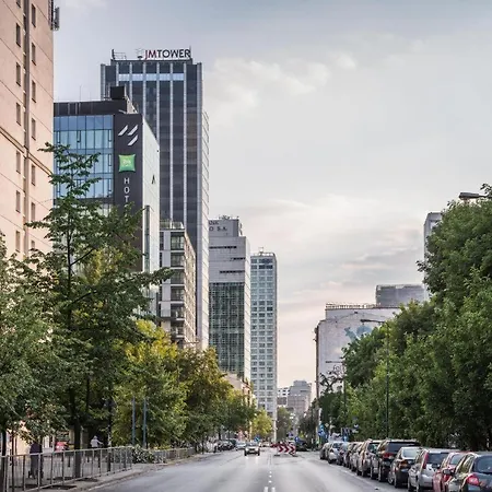 Apartment Urban Chic - Luxury Warsaw Stays -10 People- Mennica Residence *