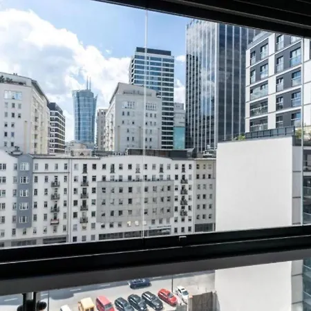 Urban Chic - Luxury Warsaw Stays -10 People- Mennica Residence Warsaw