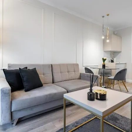 Apartment Urban Chic - Luxury Warsaw Stays -10 People- Mennica Residence